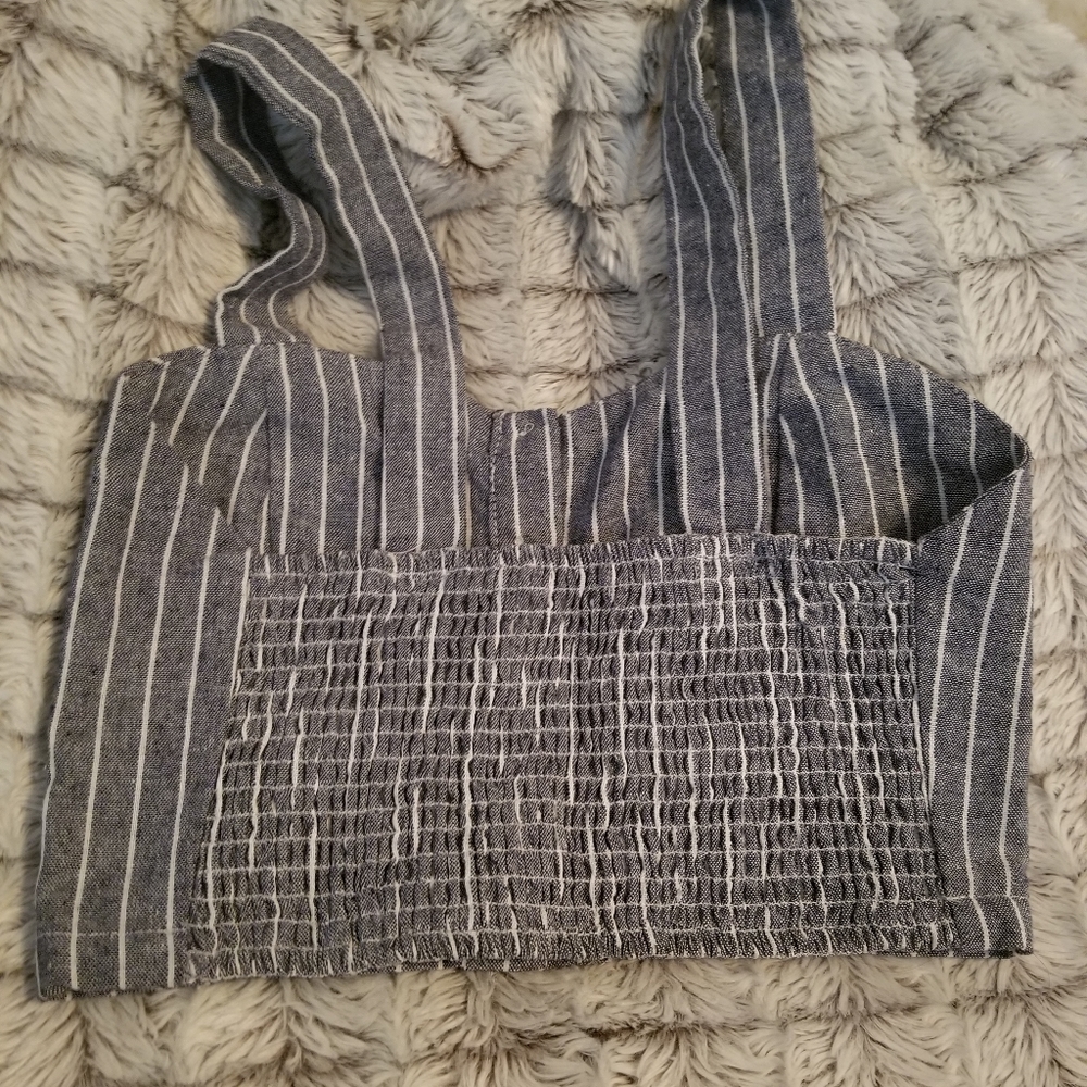 Mind Code Crop Top - Picture 2 of 2